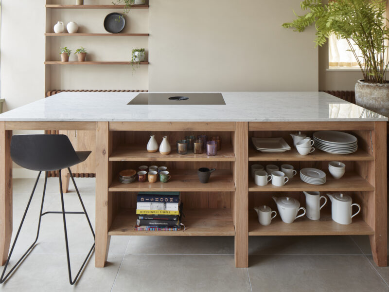 FB2 island, open shelving side